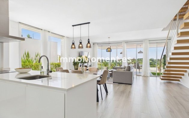 Villa independiente - Reventa - Estepona  - Cancelada