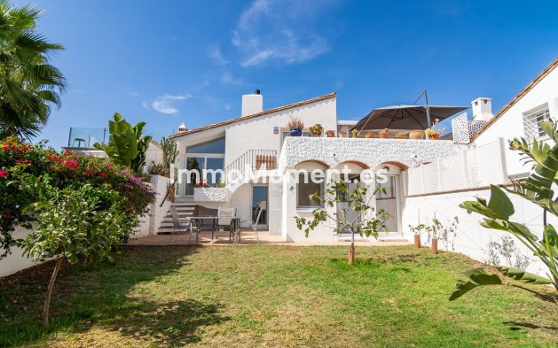 Villa independiente - Reventa - Estepona  - Estepona Centro