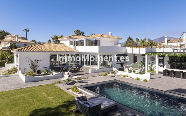 Villa independiente - Reventa - Estepona  - Estepona Centro