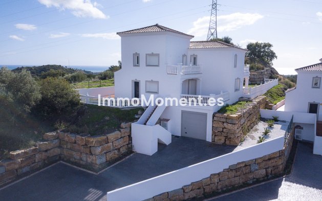 Villa independiente - Reventa - Estepona  - Estepona Centro