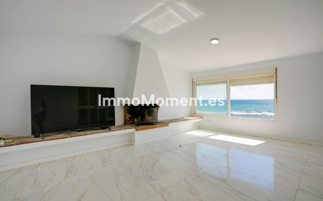 Villa independiente - Reventa - Estepona  - Estepona Centro