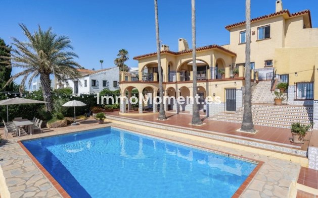 Villa independiente - Reventa - Estepona  - Estepona Centro