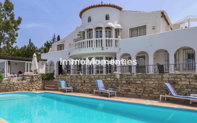 Villa independiente - Reventa - Estepona  - Estepona Centro