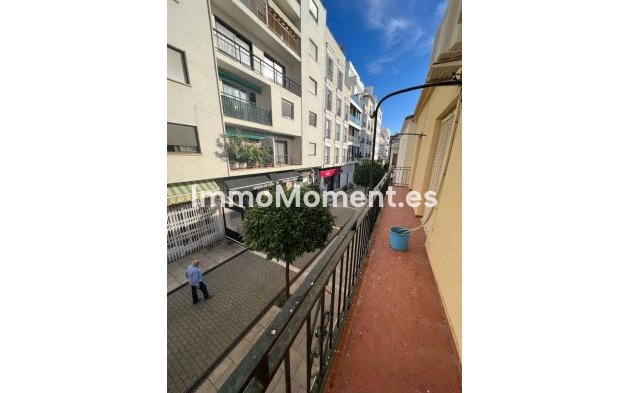 Villa independiente - Reventa - Estepona  - Estepona Centro