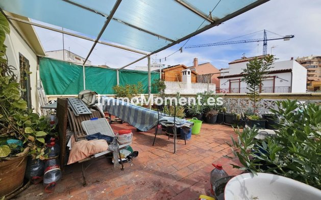 Villa independiente - Reventa - Estepona  - Estepona Centro
