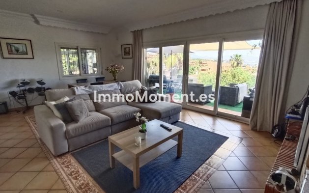 Villa independiente - Reventa - Estepona  - Estepona Centro