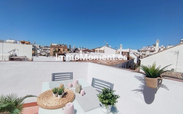 Villa independiente - Reventa - Estepona  - Estepona Centro