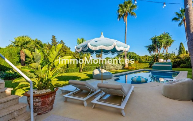 Villa independiente - Reventa - Estepona  - New Golden Mile