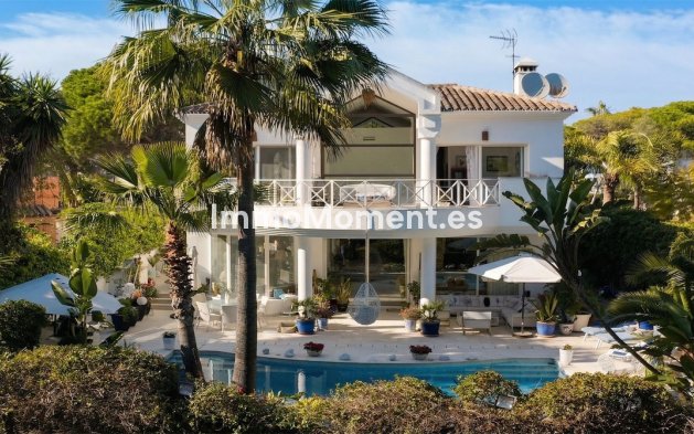 Villa independiente - Reventa - Estepona  - New Golden Mile