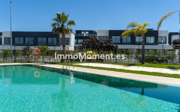 Villa independiente - Reventa - Estepona  - New Golden Mile