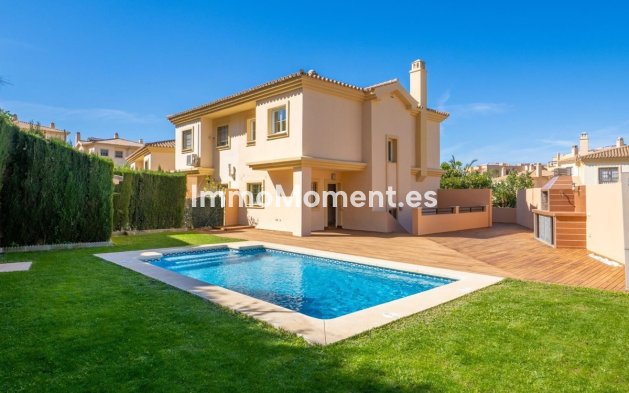 Villa independiente - Reventa - Fuengirola - Fuengirola Centro