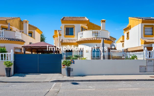 Villa independiente - Reventa - Guardamar del Segura - Urbanización El Raso