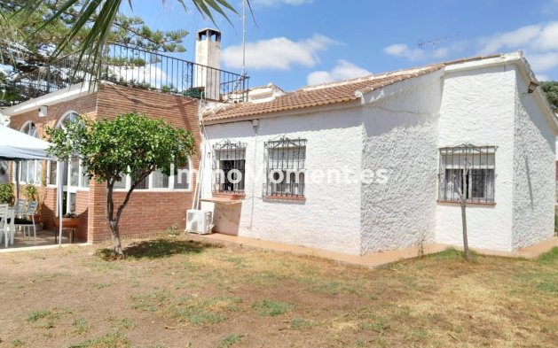 Villa independiente - Reventa - Interior  - Churriana