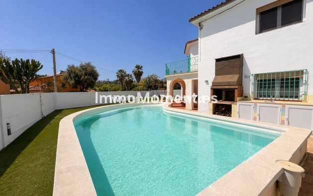 Villa independiente - Reventa - Interior  - Churriana
