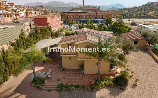 Villa independiente - Reventa - Interior  - Coín