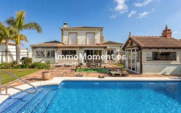 Villa independiente - Reventa - Interior  - Coín