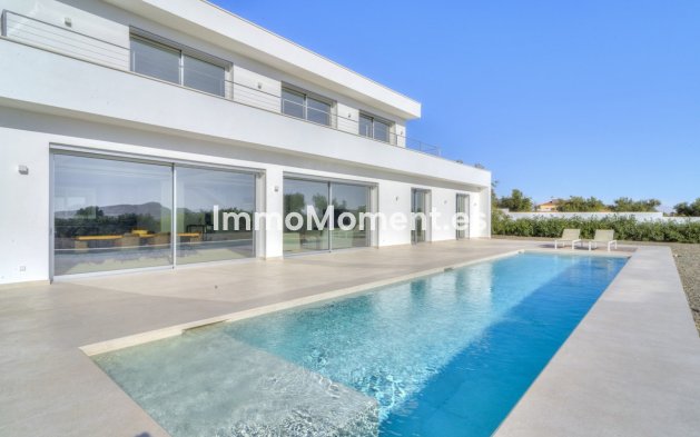 Villa independiente - Reventa - Interior  - Coín