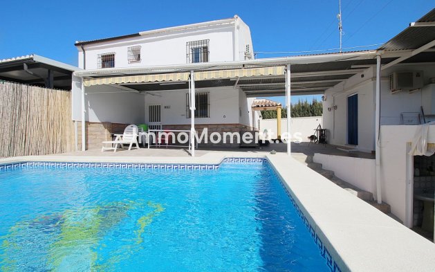 Villa independiente - Reventa - Interior  - Coín