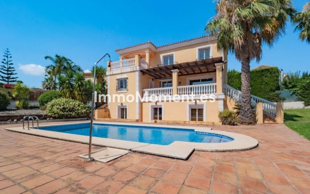 Villa independiente - Reventa - Interior  - Coín