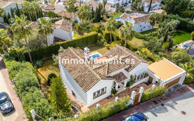 Villa independiente - Reventa - Interior  - Istán