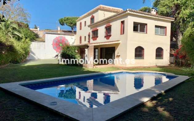 Villa independiente - Reventa - Marbella - Elviria