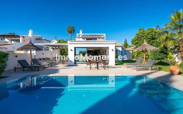 Villa independiente - Reventa - Marbella - Elviria