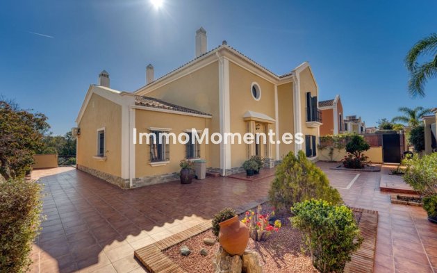 Villa independiente - Reventa - Marbella - Guadalmina Alta