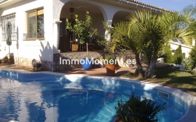 Villa independiente - Reventa - Marbella - Nueva Andalucía
