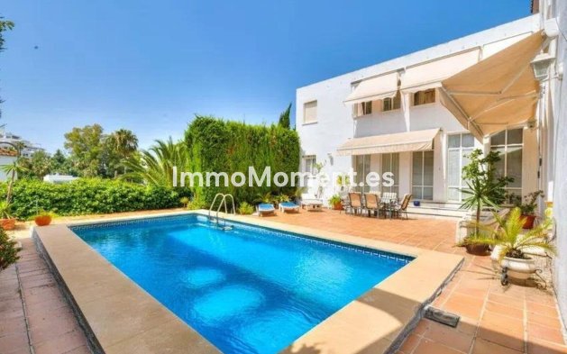 Villa independiente - Reventa - Marbella - Nueva Andalucía