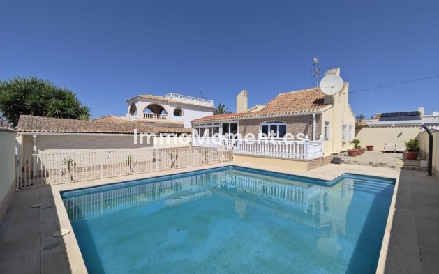 Villa independiente - Reventa - Orihuela Costa - Orihuela Costa