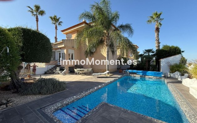 Villa independiente - Reventa - San Miguel de Salinas - San Miguel de Salinas Centro