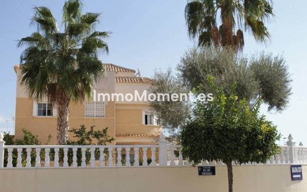 Villa independiente - Reventa - Torrevieja - La Siesta