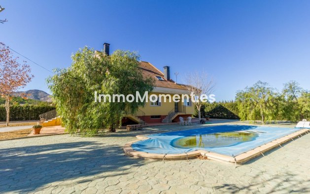 Villa independiente - Reventa - Yecla - Yecla Centro