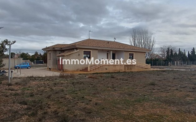 Villa independiente - Reventa - Yecla - Yecla Centro