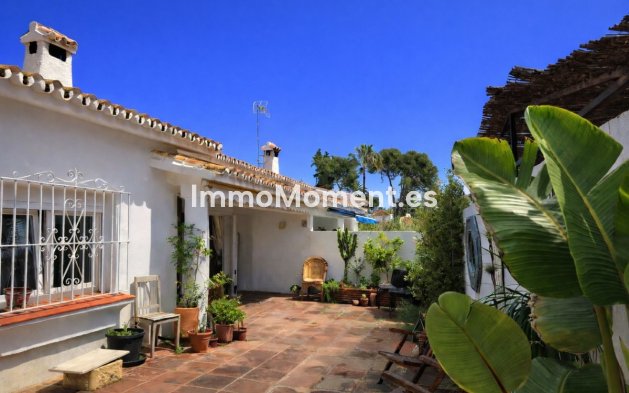 Villa individuelle - Revente - Estepona  - Benamara