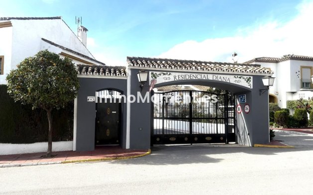 Villa individuelle - Revente - Estepona  - Cancelada