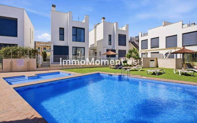 Villa individuelle - Revente - Orihuela Costa - Punta Prima