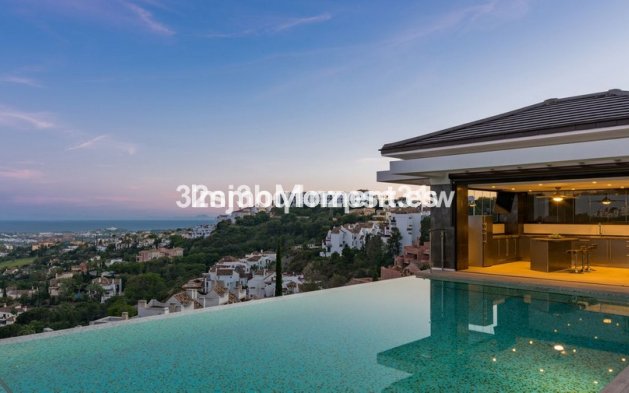 Villa - Resale - Benahavís - Benahavís Centro