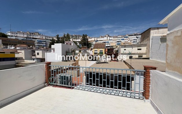 Villa - Resale - Benalmadena - Benalmadena Centro