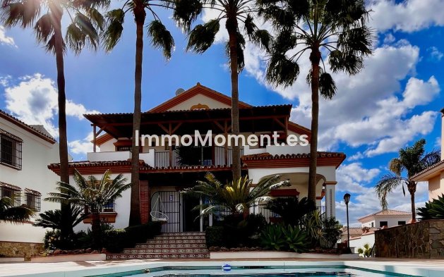 Villa - Resale - Inland  - Alhaurín el Grande Centro