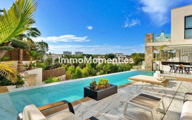 Villa - Resale - Orihuela - Las Colinas Golf