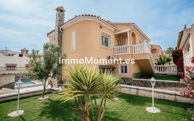 Villa - Resale - Orihuela - Villamartin