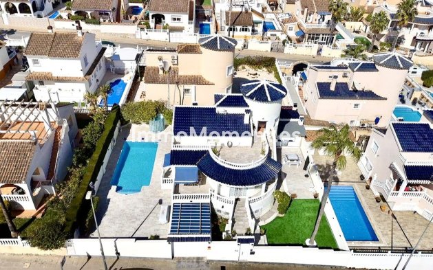 Villa - Resale - Pilar de la Horadada - Pinar de Campoverde