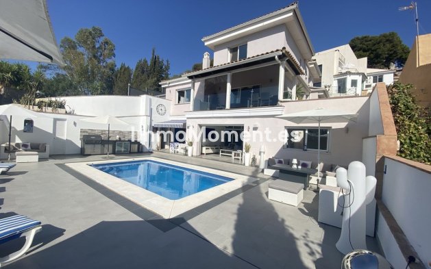 Villa - Resale - Torremolinos - Torremolinos
