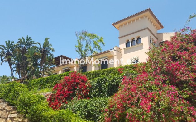 Villa - Reventa - Estepona  - Estepona Centro