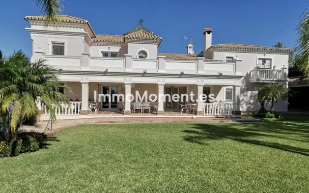 Villa - Reventa - Estepona  - Estepona Centro