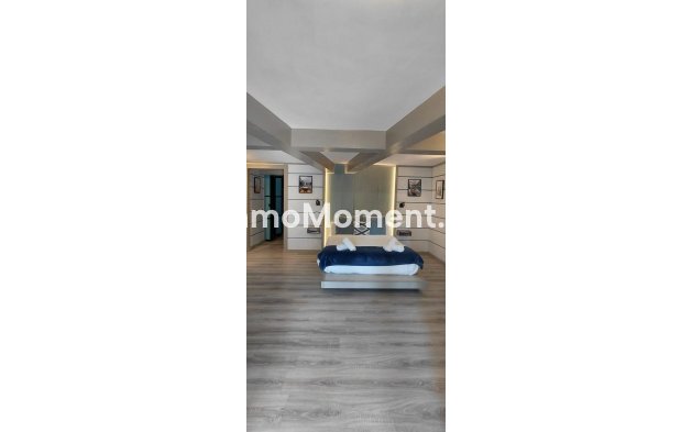 Villa - Reventa - Marbella - Marbella Centro