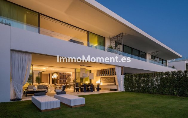 Villa - Reventa - Marbella - Marbella Centro