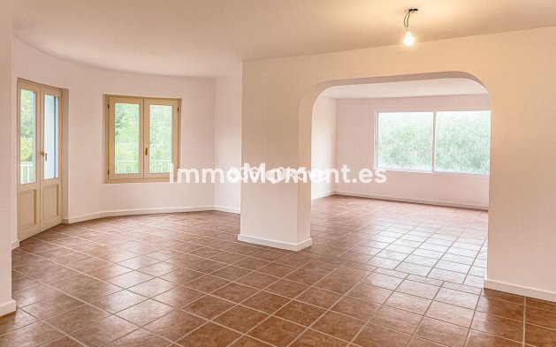 Villa - Wiederverkauf - Benahavís - Benahavís Centro