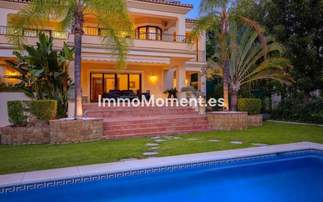 Villa - Wiederverkauf - Benahavís - Los Arqueros